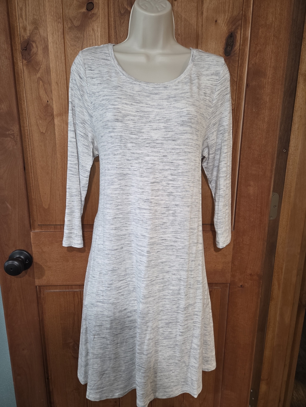 Hilary Radley Heathered Cream & Gray Scoop Neck Midi Dress‎